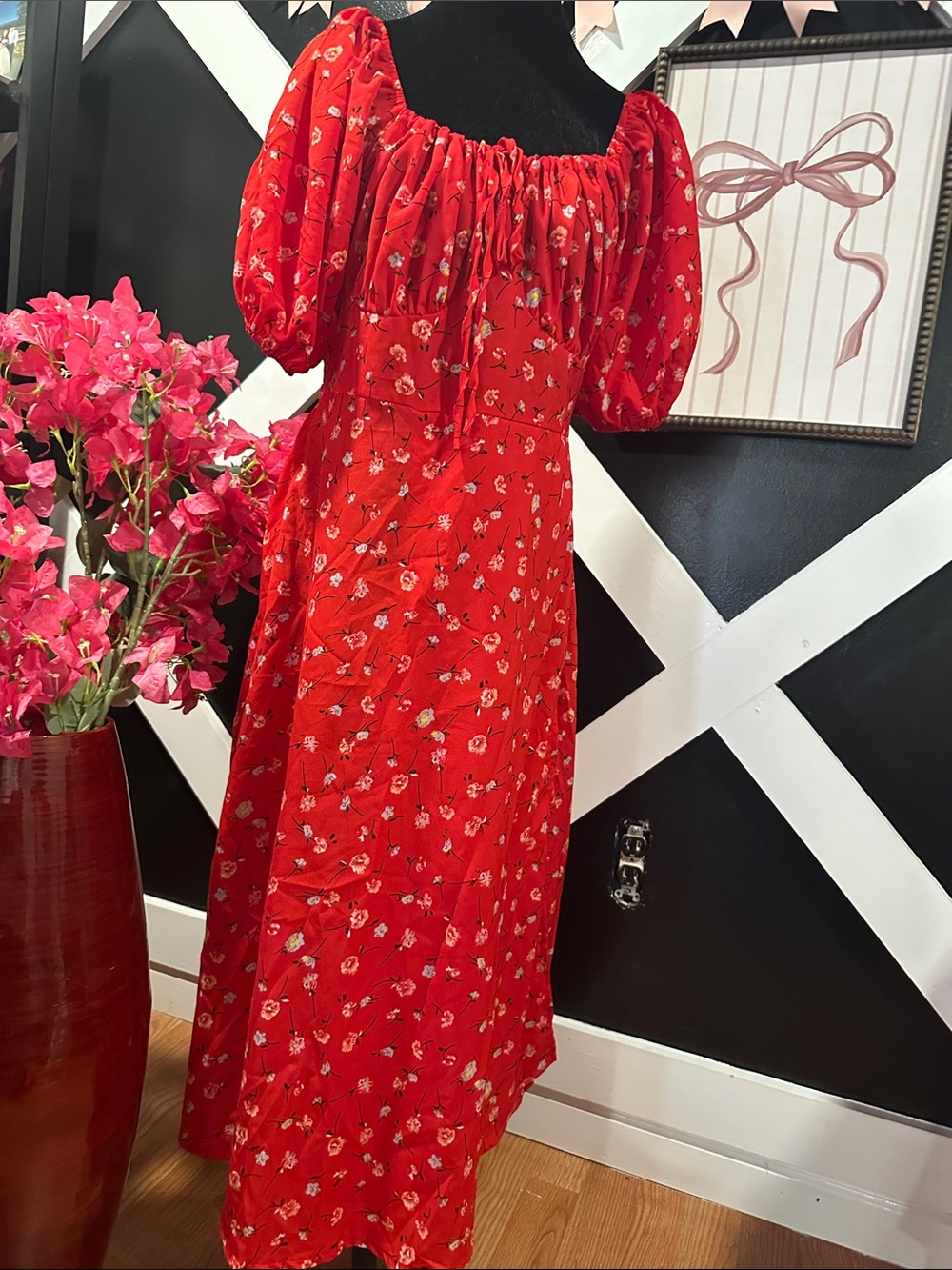 Red Floral Puff-Sleeve Midi Dress